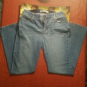 Levi's Perfect Waist 525 Straight Leg-Size 12